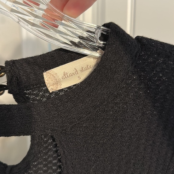 Women’s Altr’d State Lightweight Sweater - Picture 5 of 7